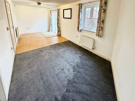 3 bedroom semi-detached house to rent - Photo 2