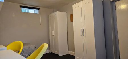 Royal Canal Terrace, Dublin - Photo 4