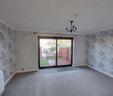 2 bedroom terraced house to rent - Photo 2