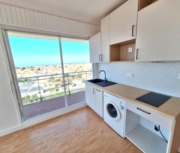 Location Appartement 1 pièce 35m² LES SABLES D OLONNE 85100 - Photo 1