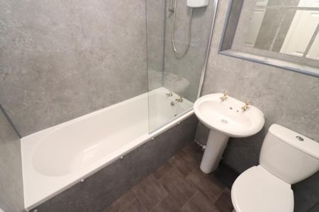 2 bedroom detached house to rent - Photo 4