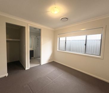 Modern Family Living in the Heart of Austral - Photo 3