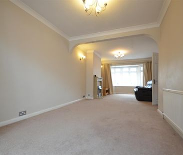 3 bedroom house - semi-detached - Photo 2