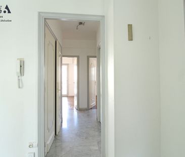 Location Appartement 3 pièces 81m² NICE 06000 - Photo 5