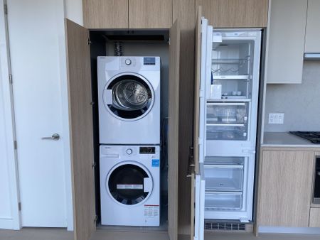 For Lease - 81 Wellesley Street Unit# 2505, Toronto, Ontario - Photo 4