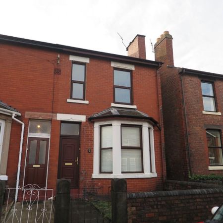 6 bedroom end of terrace house to rent - Photo 5