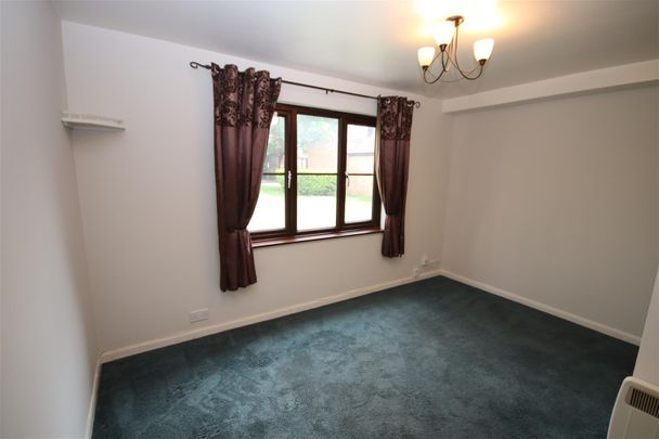 1 bedroom Apartment to let - Photo 1