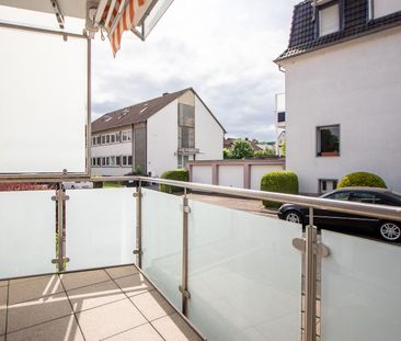 Renovierte Mietwohnung mit Balkon, Garage und Einbauküche in Bielef... - Photo 1