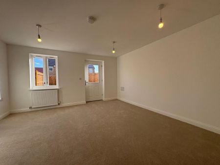2 bedroom terraced house to rent - Photo 2