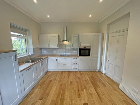 2 bedroom apartment to rent - Photo 4