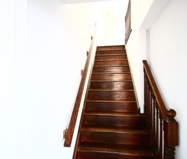 For Lease - 52 Vanhorne Close, Brampton, Ontario - Photo 2