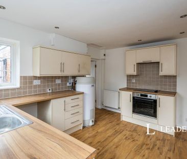 2 bedroom semi-detached house to rent - Photo 3