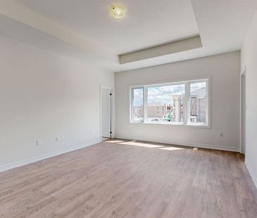 For Lease - 105 Halldorson Avenue, Aurora, Ontario - Photo 5