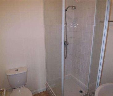 High Road, Loughton, IG10 - Photo 5