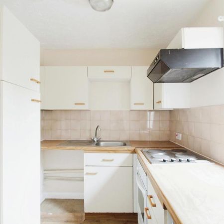 Studio to rent - Photo 3