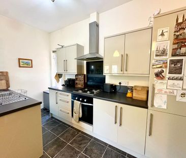 2 bedroom apartment to rent - Photo 6