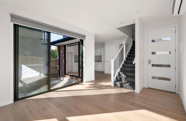 3/18 Mines Road, Ringwood - Photo 1