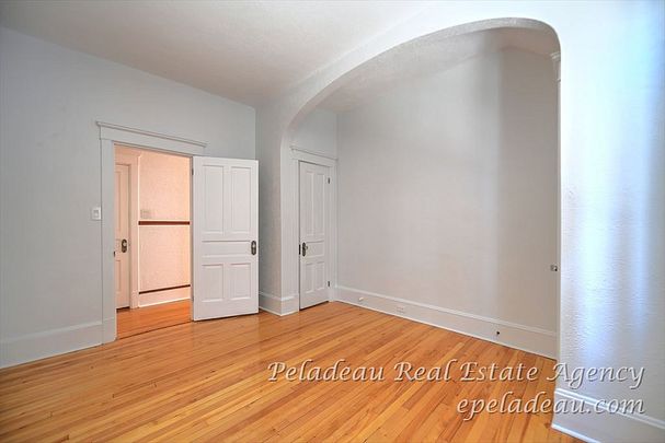 70 Av. Wilfrid-Laurier - Photo 1