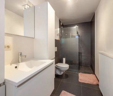 Instapklaar 1-slaapkamer appartement met private autostaanplaats - Photo 5