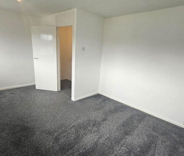 2 bedroom maisonette to rent - Photo 3