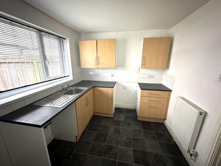 2 bedroom terraced house to rent - Photo 5