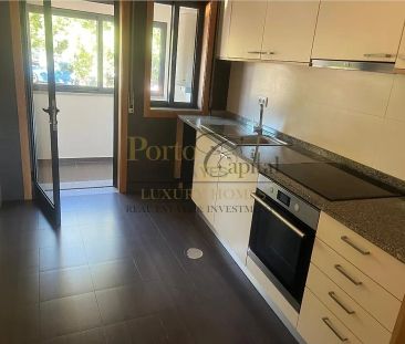 Apartment T2 in São Mamede de Infesta e Senhora da Hora, Matosinhos - Photo 2