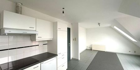 Appartement te huur in Wuustwezel voor € 700 met 1 slaapkamer - Photo 2