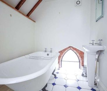 Town Centre, GL50 - Photo 2