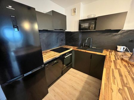 A LOUER TRALAZE - Appartement type 2 avec entrée, ... - Photo 2