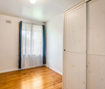 Well-Presented Family Home with Expansive Outdoor Living - Photo 6