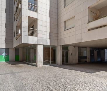 LISBOA, Lisbon - Photo 3