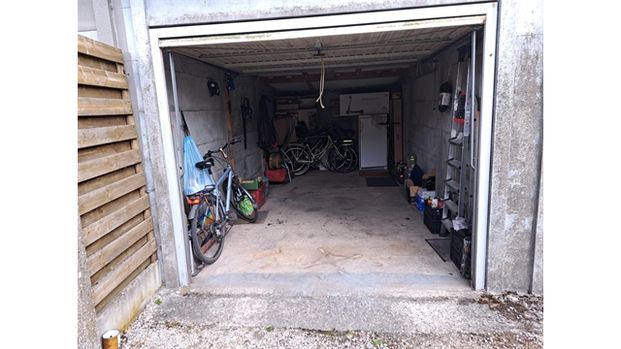 Een appartement op de eerste verdieping met garage en tuintje - Foto 1