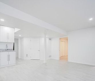 For Lease - 12 Action Drive, Brampton, Ontario - Photo 4