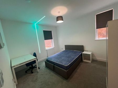 2 bedroom flat to rent - Photo 4