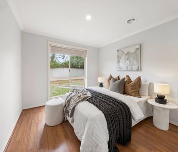 Comfortable Family Living Opposite Parklands - Photo 6