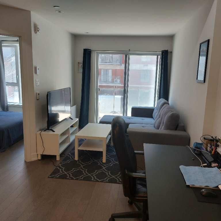 Bel appartement 3½, meublé à louer (1600$/mois) - Photo 1