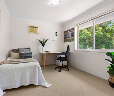 Nestled in a high position - 5 Bedroom Home - Mackenzie - Photo 4