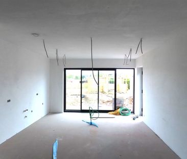 TE HUUR: gelijkvloers appartement met 3 slaapkamers te Wellen! - Photo 1