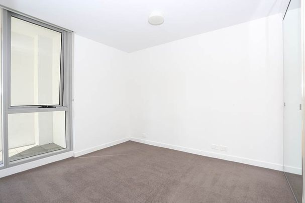 526/70 Nott Street, Port Melbourne VIC 3207 - Photo 1