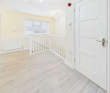 Cottimore Lane, Walton-on-thames, KT12 - Photo 5