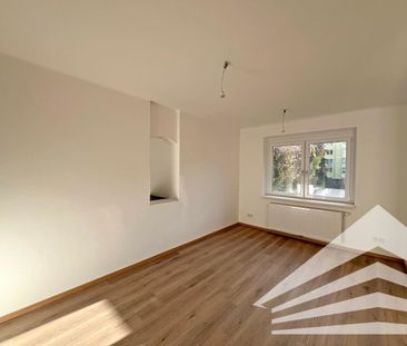 Großzügige, helle 2,5-Zimmer Wohnung in Bahnhofsnähe! - Photo 1