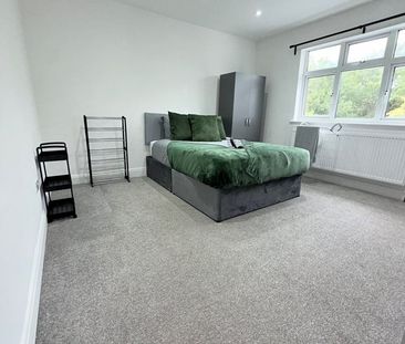 Room in a Shared House, Northumberland Road, HA2 - Photo 2
