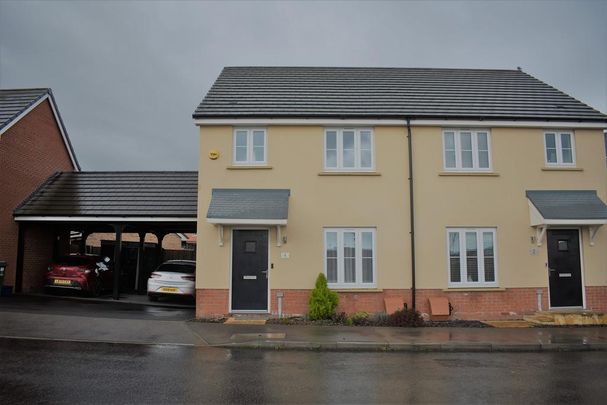 3 bedroom semi-detached house to rent - Photo 1