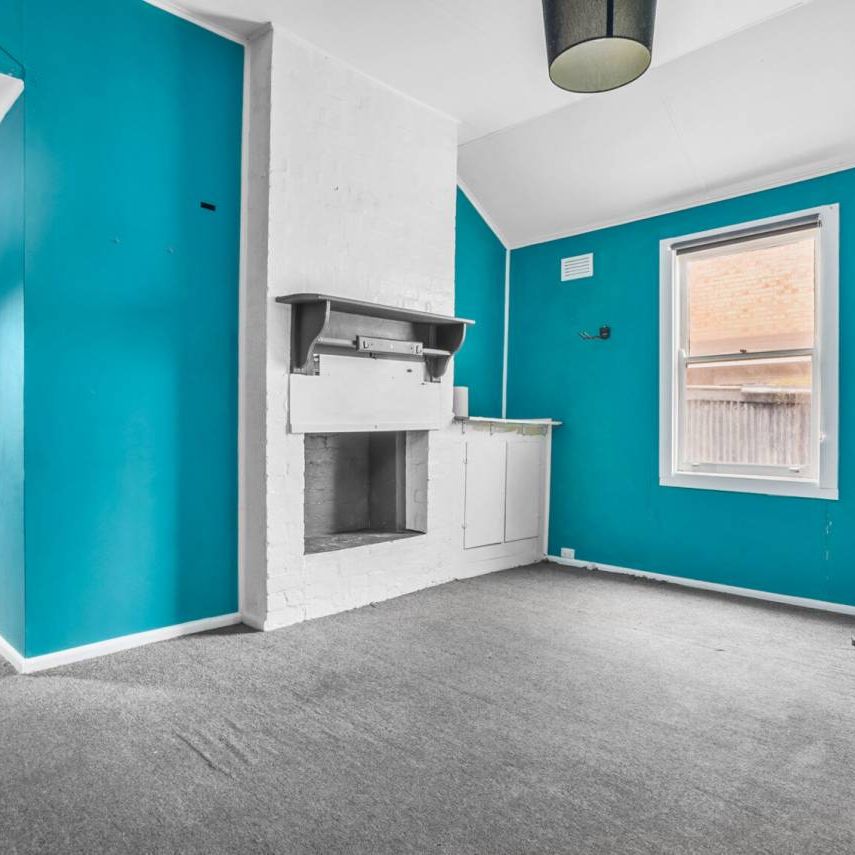 LOW MAINTENANCE | TWO BEDROOM | CONVENIENT LOCATION - Photo 1