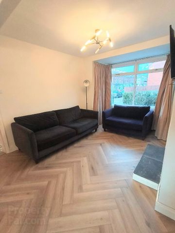 25 Delhi Parade, Ormeau Road, BT73AU, Belfast - Photo 5