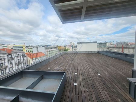 Luxury Apartment for rent in Lisbon - Photo 2