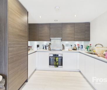 Kingston Close, Maidenhead, Berkshire,SL6 - Photo 3