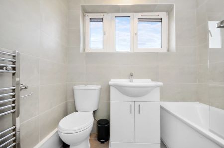119 Candy Street-Room 3 - Photo 5