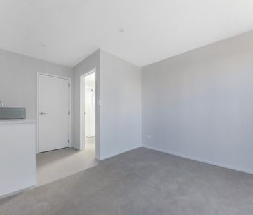 4 Bdrm End Townhouse in Mangere Bridge! - Photo 5