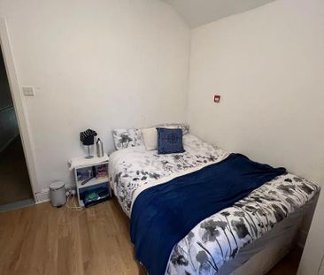 6 bedroom terraced house to rent - Photo 6